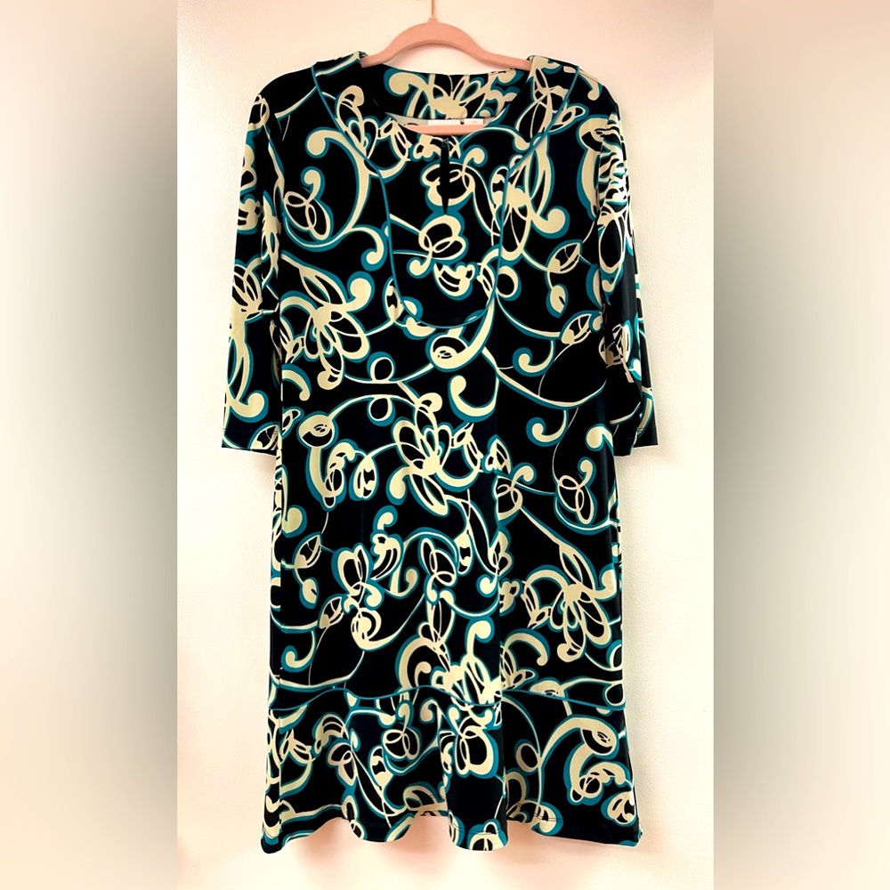 Chico’s black blue cream print 3/4 sleeves knee length dress 1/ M